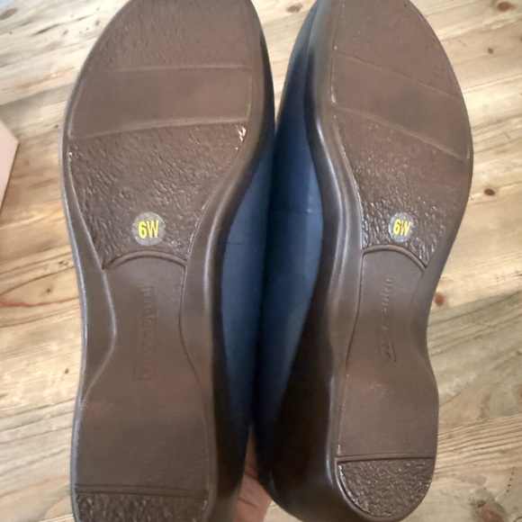 Easy Spirit Dusk SlipOn Mules, Size 6 Wide, Dark Blue, New In Box - Picture 5 of 5